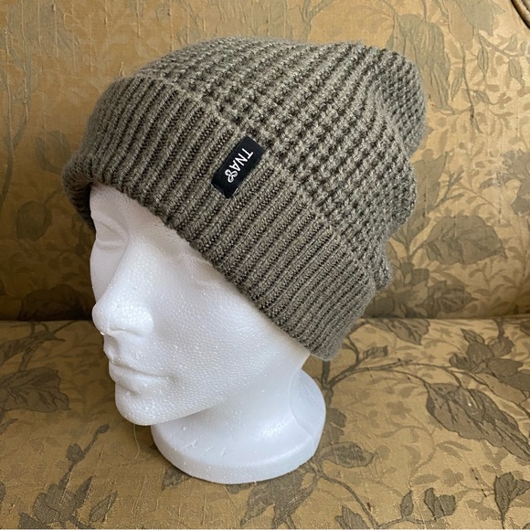 TNA olive green knit beanie - Picture 1 of 4